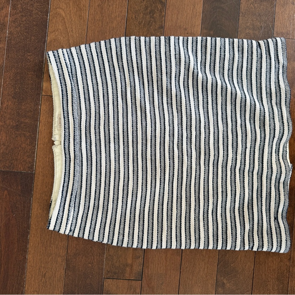 EUC JCrew textured lined pencil skirt